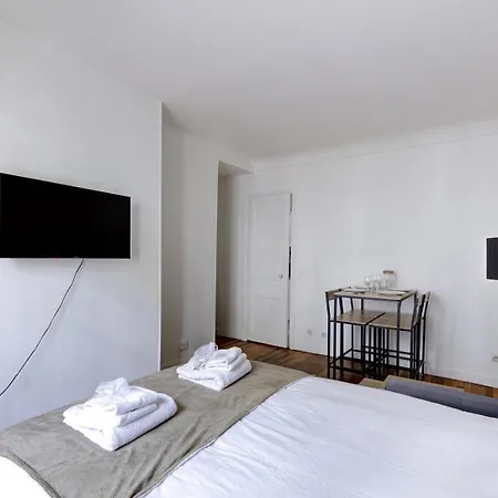 569 Monceau - Superbe A Apartment Paris